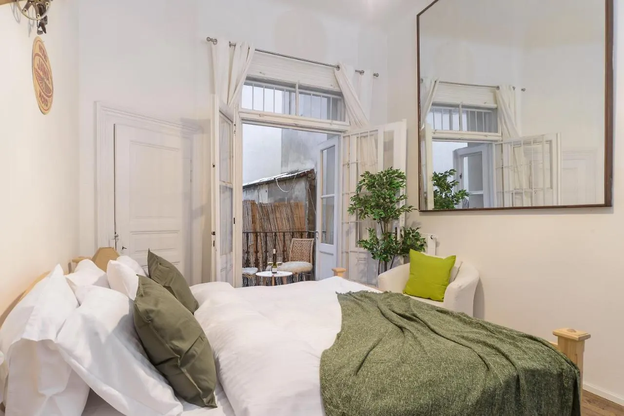 Spacious Apartment Near Wenceslas Square With Master Bed Prague 0*,